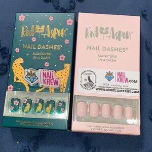 NWT 2 full sets of Red Aspen Nails. Includes glue and file for diy apply 💅🏽